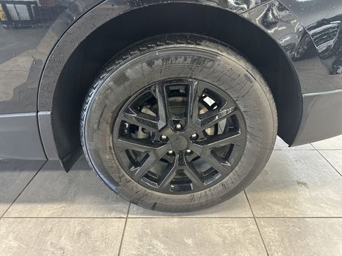 Used 2024 Chevrolet Equinox LT image 5
