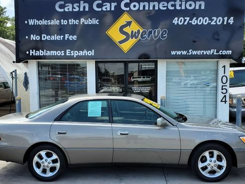 Used 2001 Lexus ES 330 FWD image 6