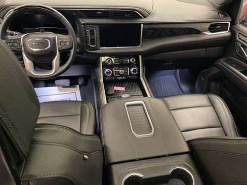 Used 2023 GMC Yukon Denali AWD/4WD image 14