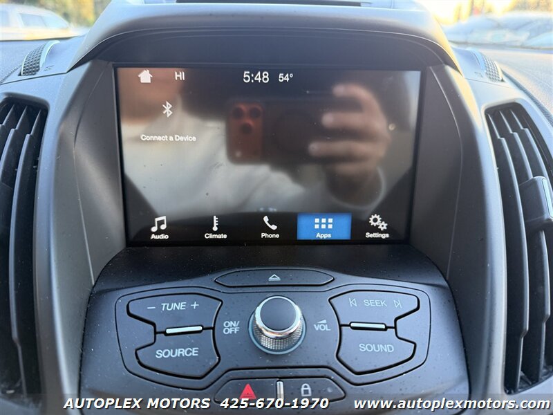 Used 2016 Ford Escape SE w/ Equipment Group 201A AWD/4WD image 14