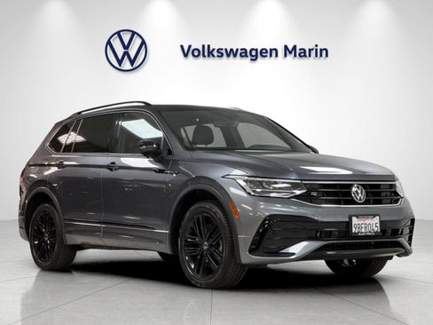 Used 2022 Volkswagen Tiguan SE R-Line FWD image 7
