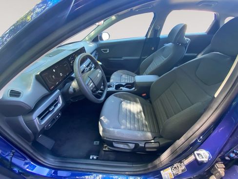 Used 2025 Kia K4 EX FWD image 9
