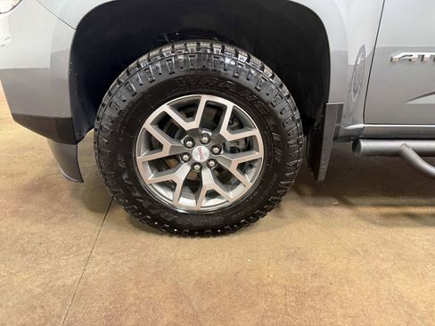 Used 2022 GMC Canyon AT4 image 89