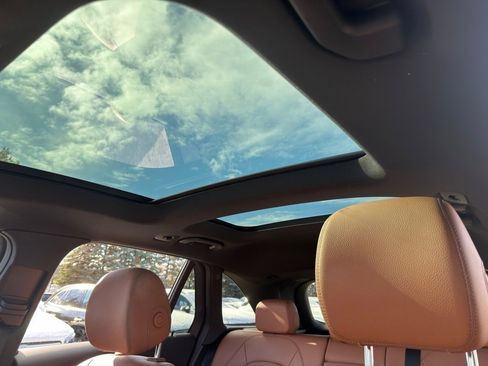 Used 2022 Mercedes-Benz GLC 300 4MATIC image 33