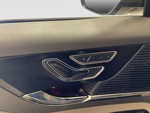 Used 2020 Lincoln Corsair AWD image 14