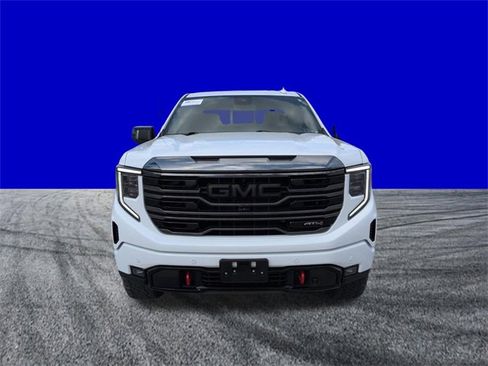 Used 2023 GMC Sierra 1500 AT4 w/ AT4 Preferred Package image 8