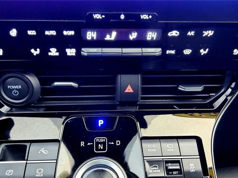 Certified 2023 Toyota bZ4X Limited w/ Weather Package image 31