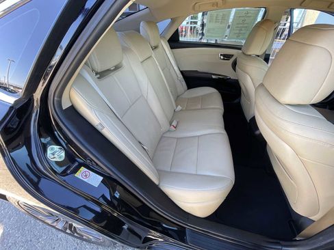 Used 2016 Toyota Avalon Touring image 28