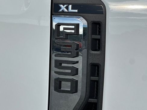 New 2026 Ford F350 XL w/ FX4 Off-Road Package AWD/4WD image 6