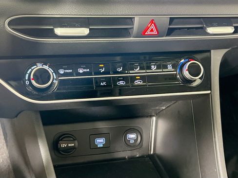 Used 2023 Hyundai Sonata SE FWD image 15
