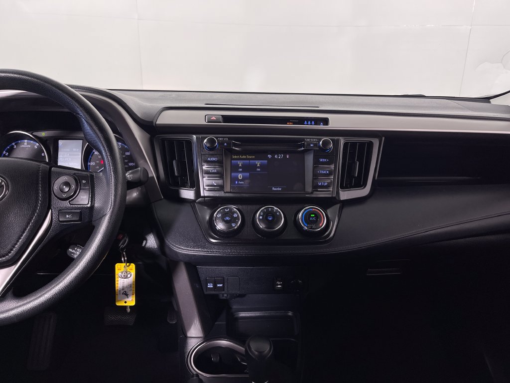 Certified 2018 Toyota RAV4 LE w/ Carpet Mat Package FWD image 15