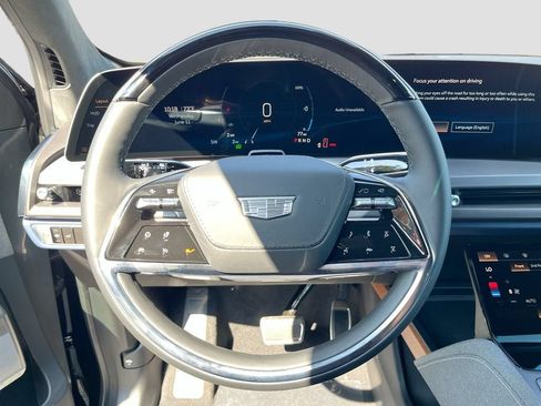 New 2026 Cadillac Vistiq Premium Luxury w/ LPO, Floor Liner Package AWD/4WD image 11