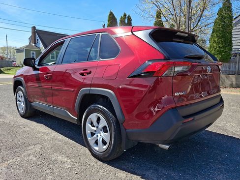 Used 2024 Toyota RAV4 LE image 3