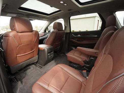 Used 2021 Buick Enclave Avenir w/ Avenir Technology Package image 28