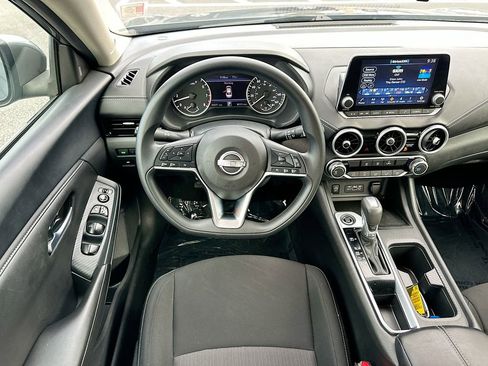 Used 2024 Nissan Sentra SV image 21