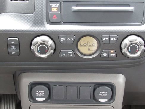 Used 2013 Honda Ridgeline RTS image 29