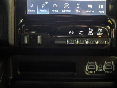 Used 2024 RAM 2500 Rebel w/ Towing Technology Group AWD/4WD image 21
