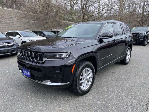 Used 2023 Jeep Grand Cherokee L Laredo image 1