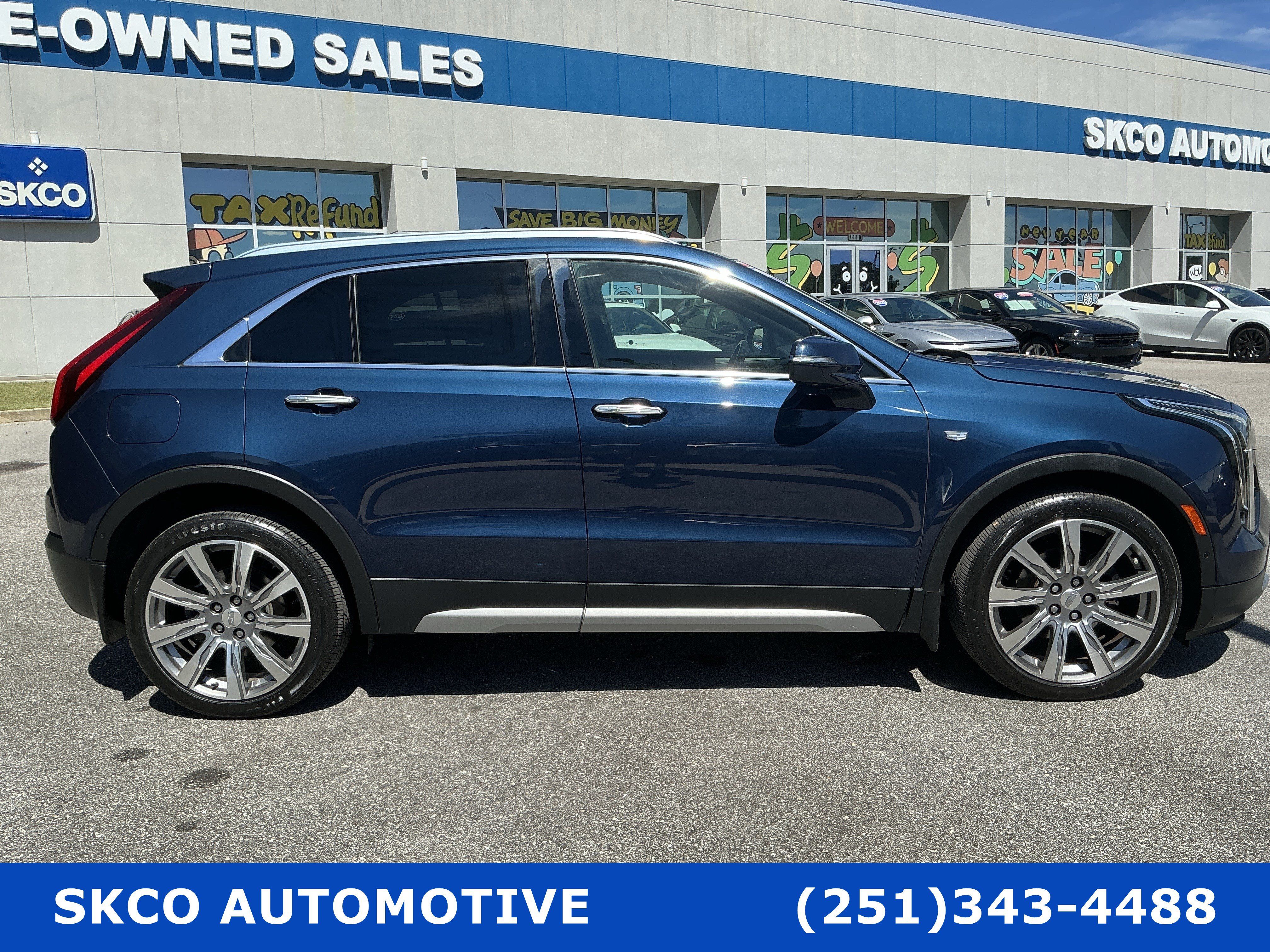 Used 2019 Cadillac XT4 Premium Luxury w/ Technology Package FWD image 6