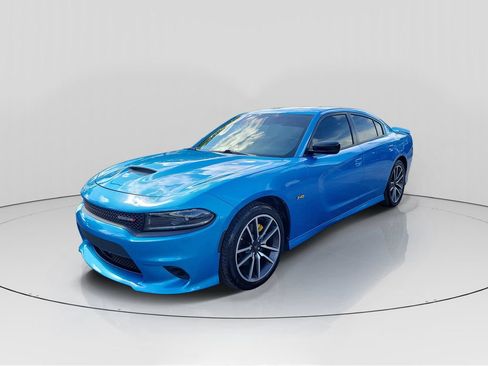 Used 2023 Dodge Charger R/T w/ Plus Group RWD image 3