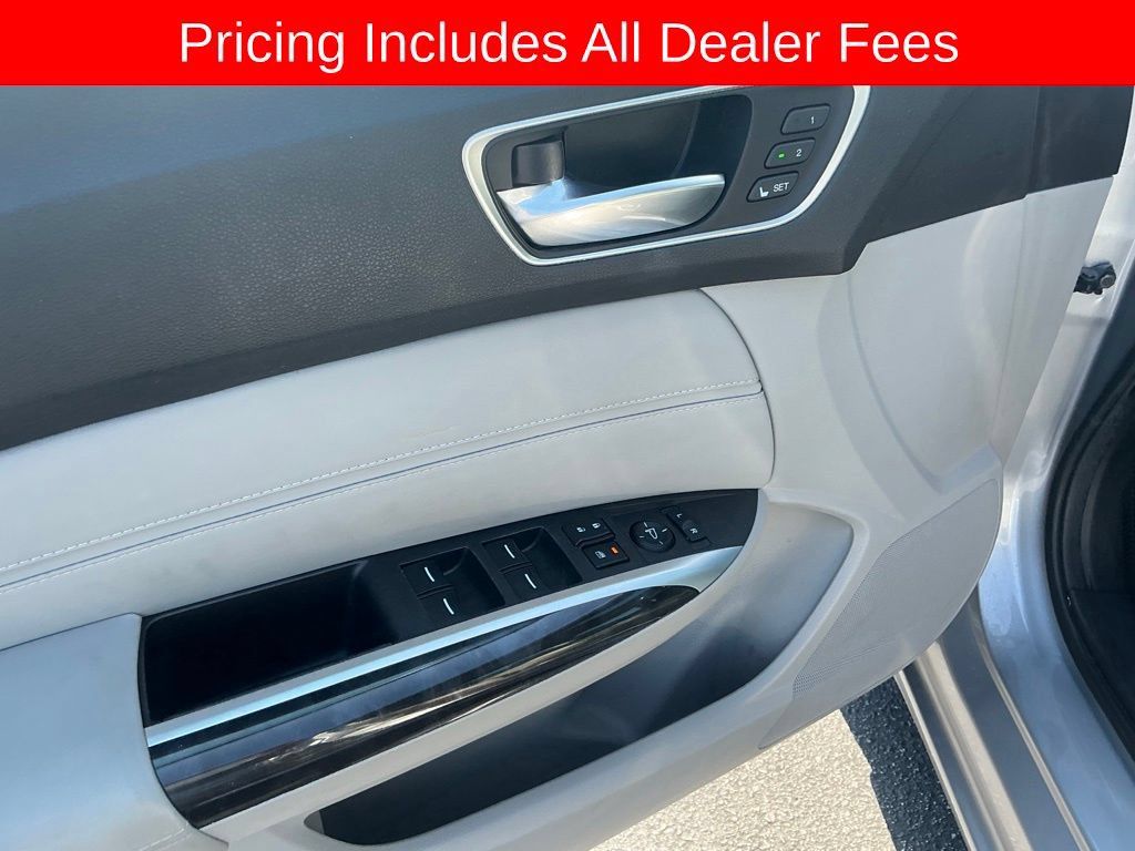 Used 2018 Acura TLX w/ Technology Package FWD image 10