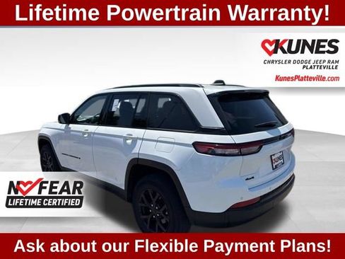 Used 2024 Jeep Grand Cherokee Altitude AWD/4WD image 6