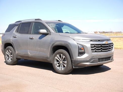 Used 2025 Chevrolet Equinox LT w/ Convenience Package II FWD image 6