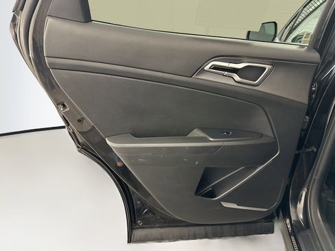 Used 2024 Kia Sportage LX image 26