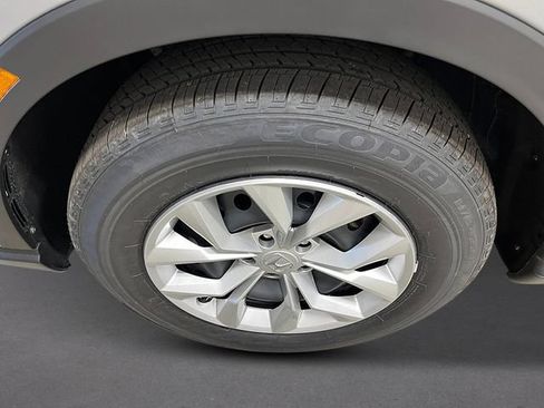 Used 2025 Honda CR-V LX image 10