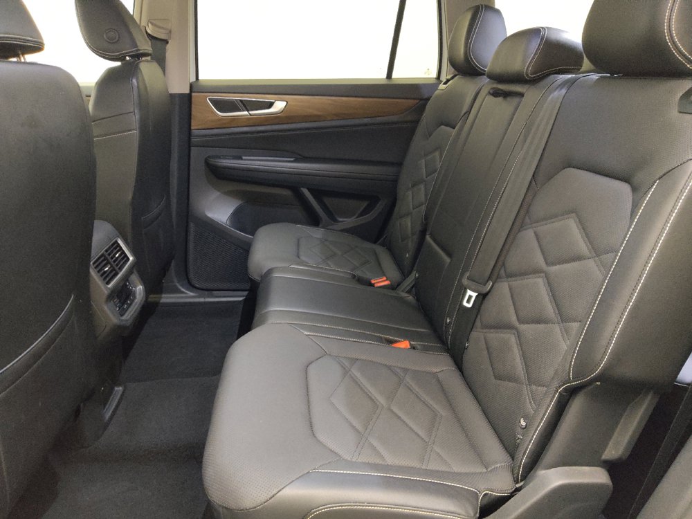 Used 2024 Volkswagen Atlas SE FWD image 18