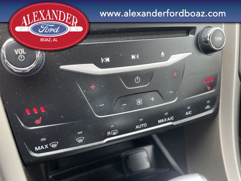 Used 2013 Ford Fusion SE FWD image 23