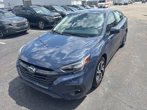 Certified 2025 Subaru Legacy Premium AWD/4WD image 6