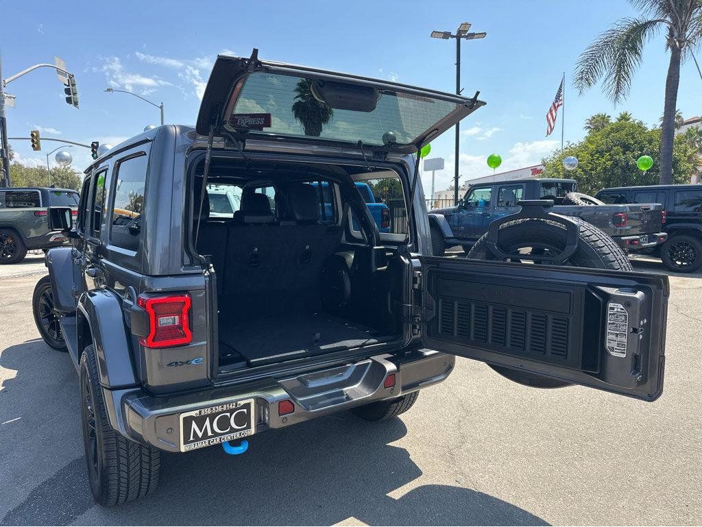 Used 2021 Jeep Wrangler Unlimited Sahara AWD/4WD image 38