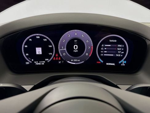 Certified 2025 Porsche Panamera 4 AWD/4WD image 16