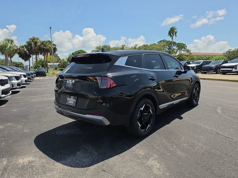 New 2026 Kia Sportage EX FWD image 8