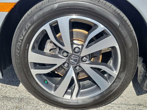 Used 2023 Honda Odyssey Touring image 9