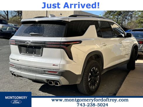 Used 2025 Chevrolet Traverse Z71 w/ Driver Confidence Package image 5