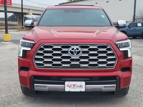 Used 2024 Toyota Sequoia Capstone image 9