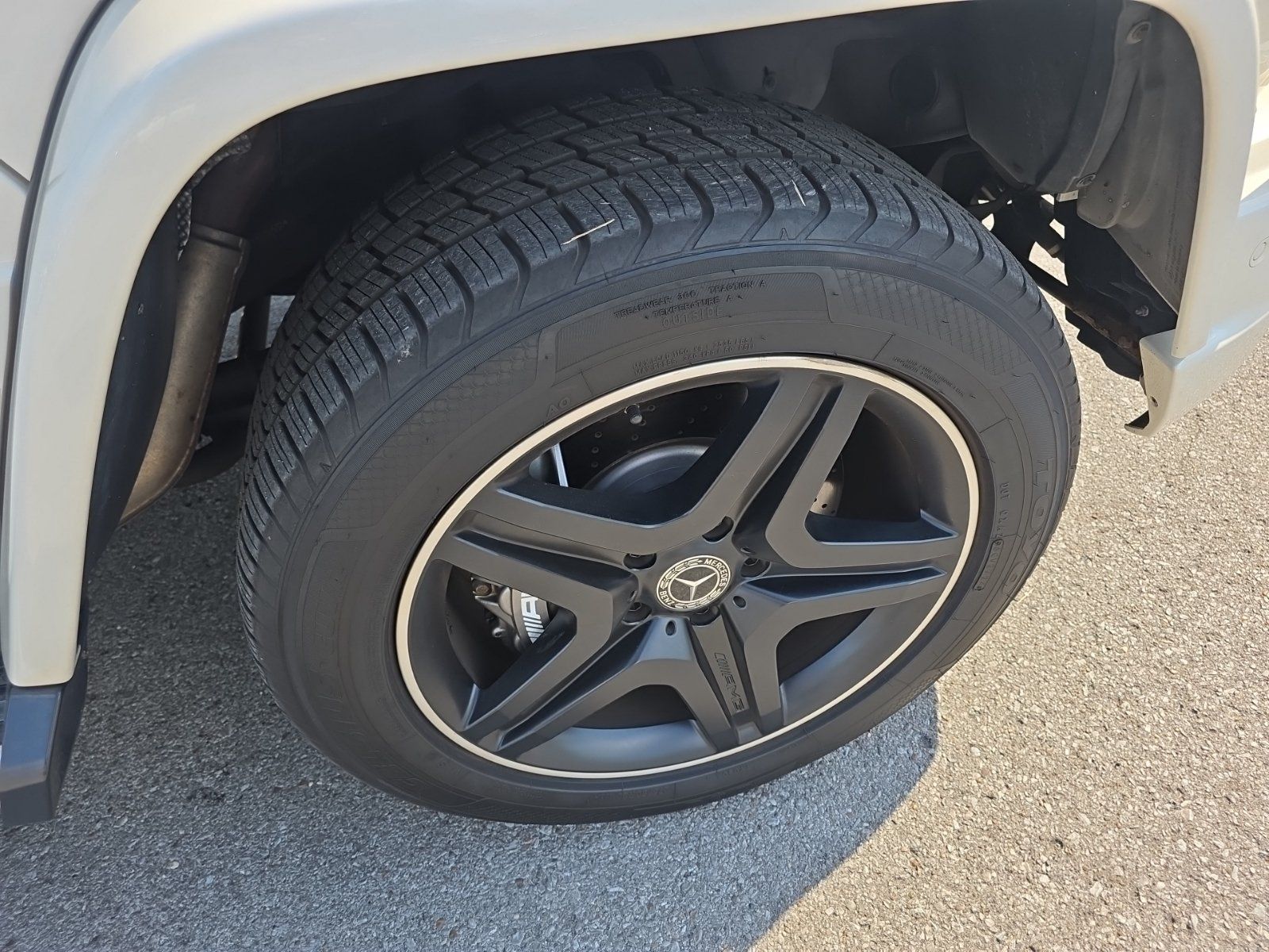 Used 2015 Mercedes-Benz G 63 AMG 4MATIC image 22