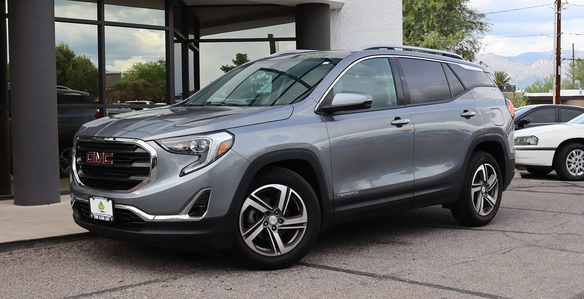 Used 2020 GMC Terrain SLT FWD image 2
