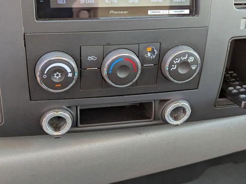 Used 2009 Chevrolet Silverado 2500 W/T RWD image 14