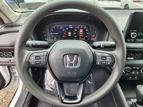 Certified 2023 Honda Accord EX image 9