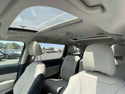 New 2026 Kia Carnival SX FWD image 28