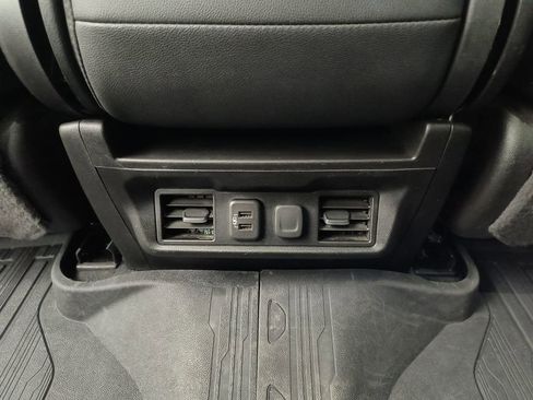 Used 2021 Chevrolet Silverado 1500 LT w/ Z71 Off-Road Package image 22