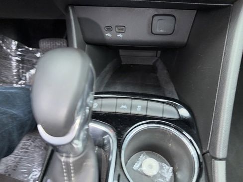 Used 2025 Buick Encore GX Preferred image 39