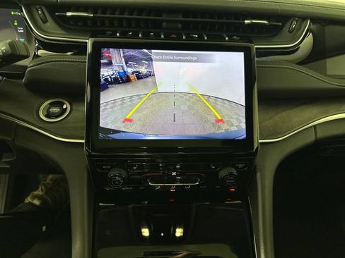 Used 2022 Jeep Grand Cherokee Limited 4xe AWD/4WD image 25