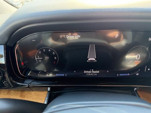 Used 2022 Jeep Grand Wagoneer Series II image 38