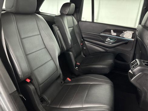 Used 2020 Mercedes-Benz GLS 450 4MATIC image 30