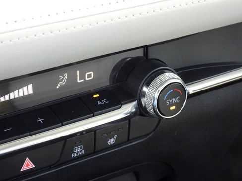Used 2021 MAZDA MAZDA3 s FWD image 53
