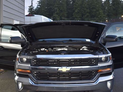 Used 2017 Chevrolet Silverado 1500 LT w/ All Star Edition image 21